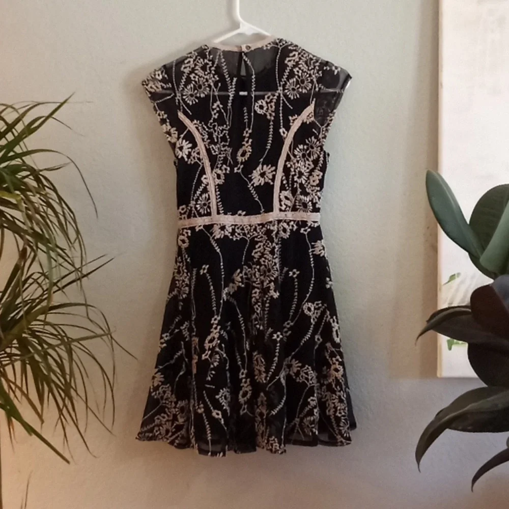 Free People Bohemian Lace Embroidered Coquette Girl Black Cream Feminine Dress - Picture 5 of 7